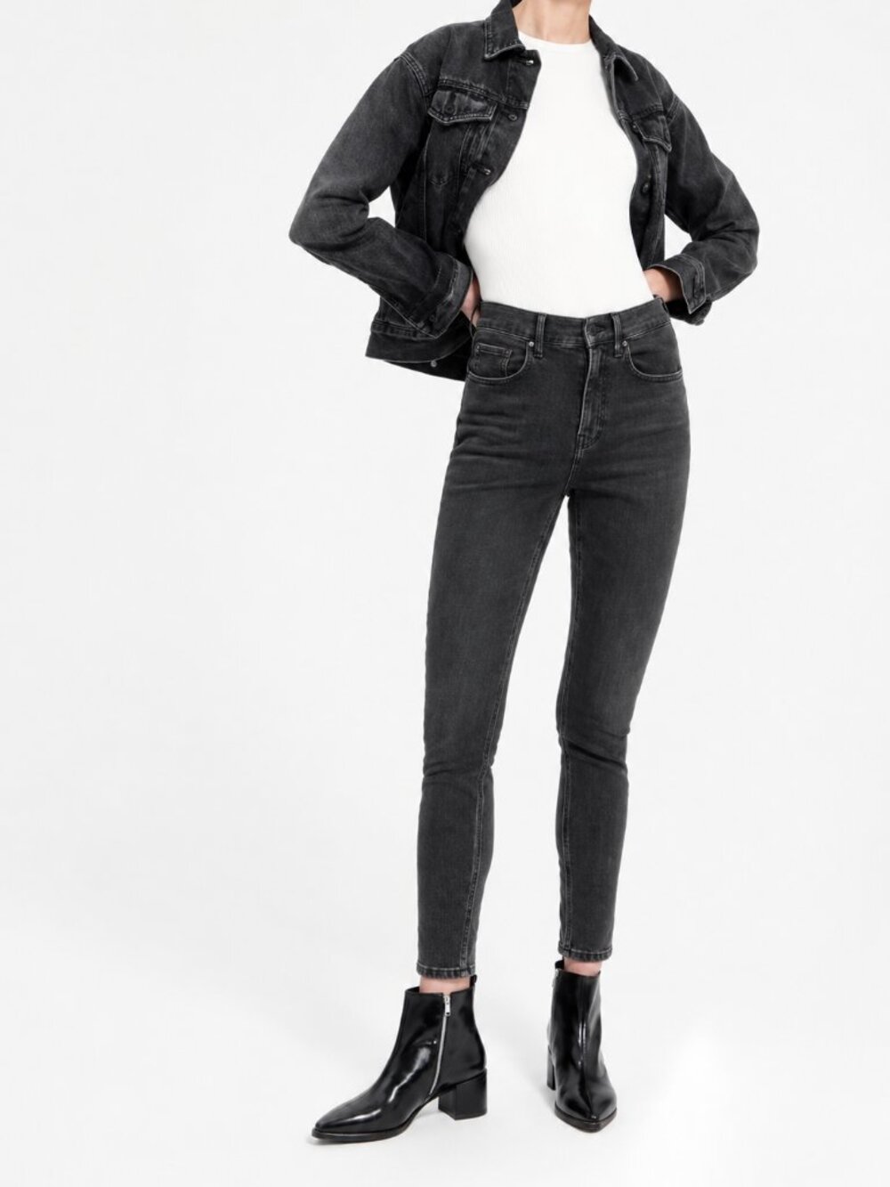 Everlane High-Rise Skinny Jeans in Washed Black – Size 27